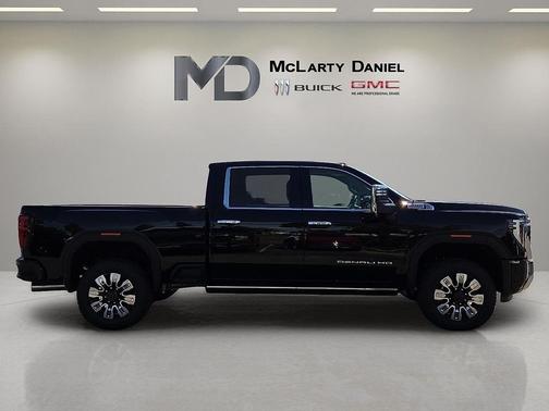 2026 GMC Sierra 3500 Denali