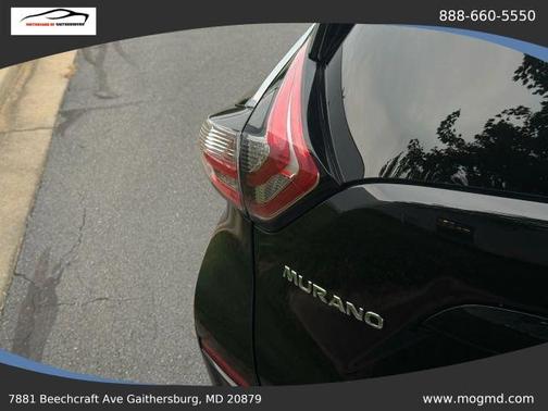 Black 2018 Nissan Murano SV