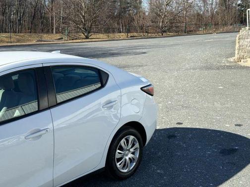 2019 Toyota Yaris Sedan L