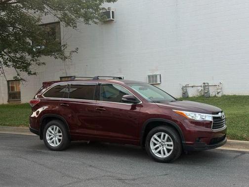2016 Toyota Highlander LE Plus