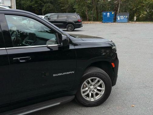 2024 Chevrolet Suburban LS