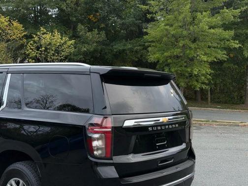 2024 Chevrolet Suburban LS