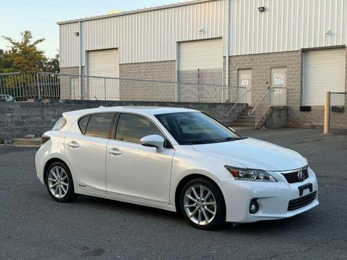 2013 Lexus CT 200h Base