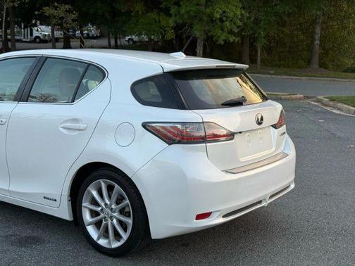 2013 Lexus CT 200h Base