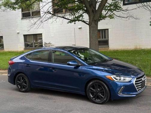 2017 Hyundai ELANTRA Value Edition