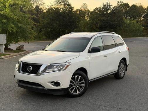 2016 Nissan Pathfinder S