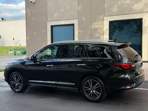 2018 INFINITI QX60 Base