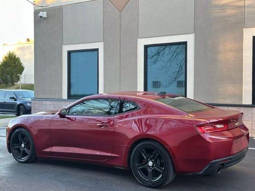 2017 Chevrolet Camaro 2LT