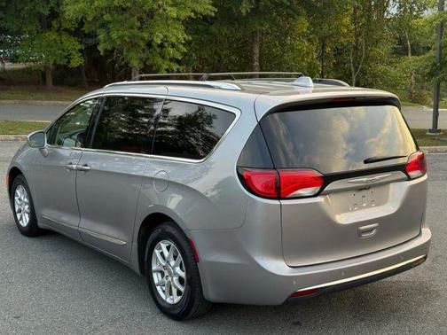 2020 Chrysler Pacifica Touring-L