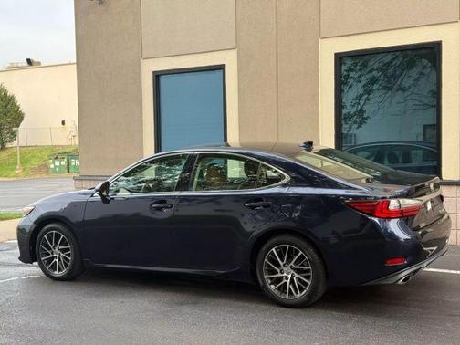 2016 Lexus ES 350 Base