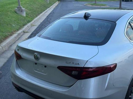 2019 Alfa Romeo Giulia Base