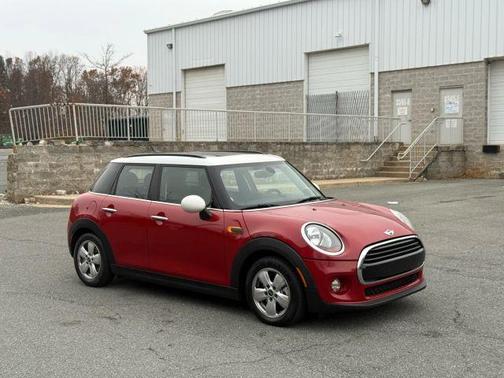 2016 MINI Hardtop Cooper