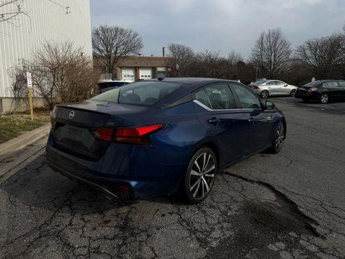 2021 Nissan Altima 2.5 SR