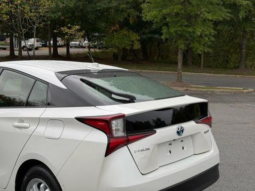 2019 Toyota Prius LE