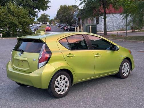 2015 Toyota Prius c One