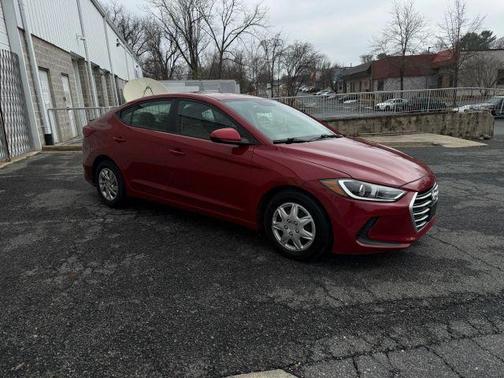 2017 Hyundai ELANTRA SE