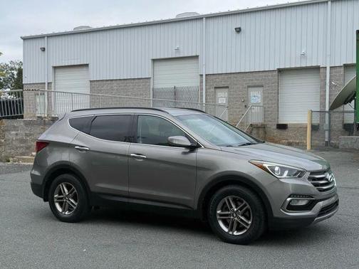 2017 Hyundai SANTA FE SE
