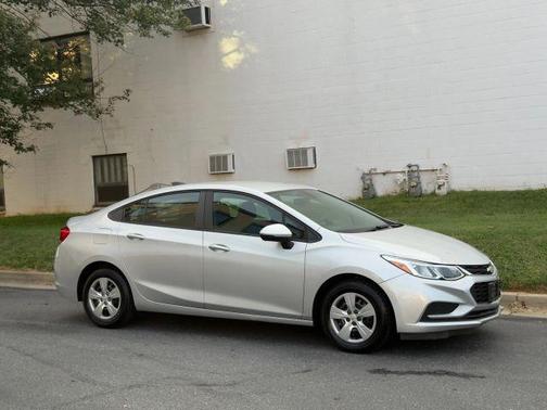 2017 Chevrolet Cruze LS