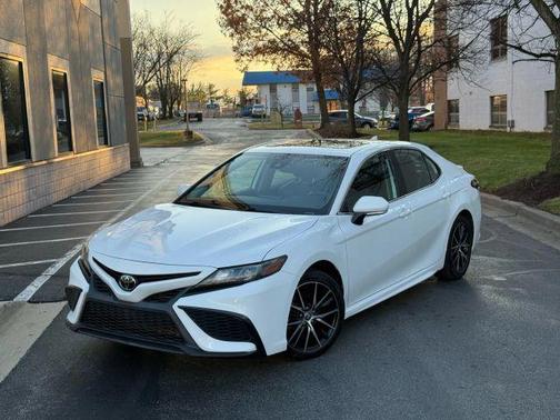 2022 Toyota Camry SE