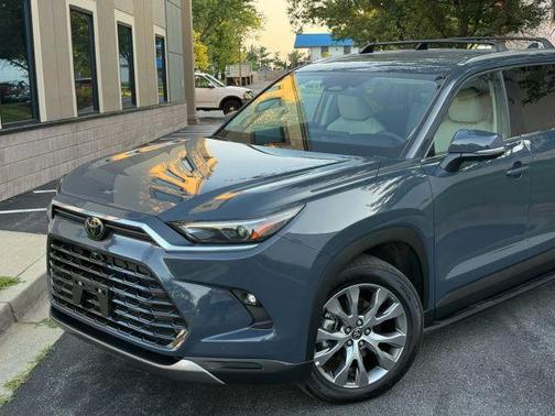 2024 Toyota Grand Highlander LIMITED