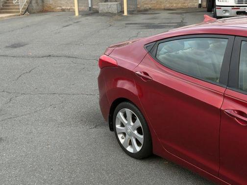 2013 Hyundai ELANTRA Limited