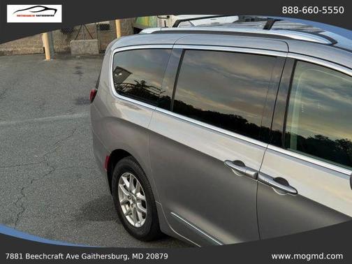 Silver 2017 Chrysler Pacifica Touring-L