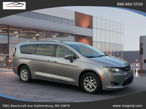 Silver 2017 Chrysler Pacifica Touring-L