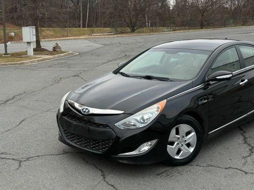 2012 Hyundai SONATA Hybrid Base