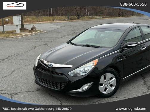 Black Onyx Pearl Mica 2012 Hyundai SONATA Hybrid Base