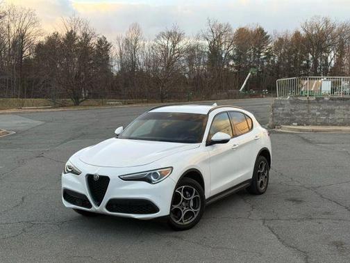 2022 Alfa Romeo Stelvio Sprint
