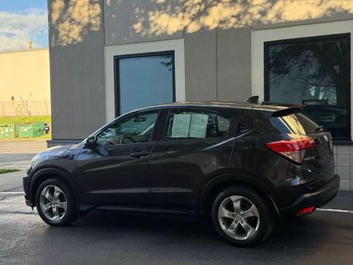 2016 Honda HR-V LX