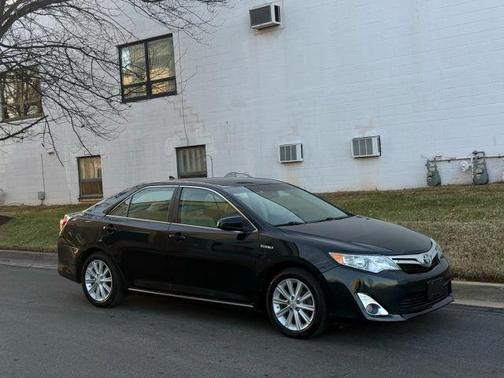 2012 Toyota Camry Hybrid XLE