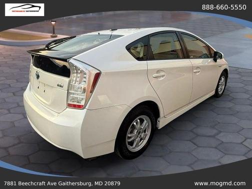 White 2011 Toyota Prius II