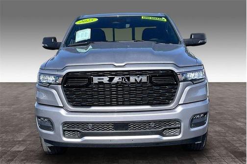 2025 RAM 1500 Big Horn Crew Cab 4x4 64' Box