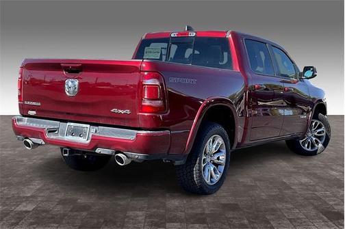 2022 RAM 1500 Laramie Crew Cab 4x4 57' Box