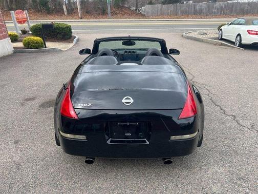 2004 Nissan 350Z Touring