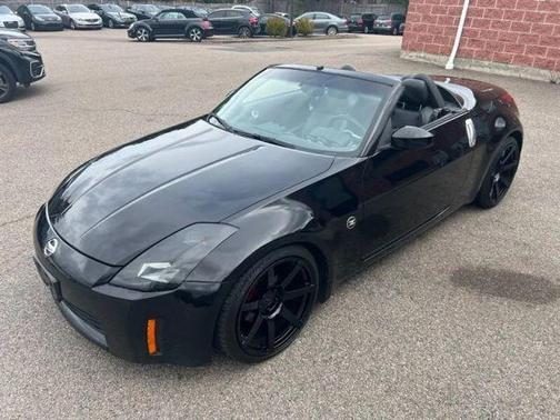 Black 2004 Nissan 350Z Touring