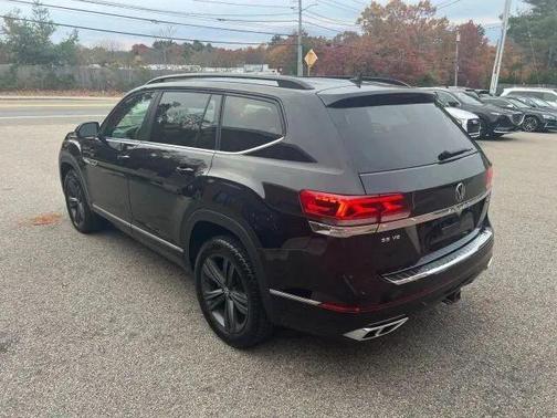 Deep Black Pearl Effect 2021 Volkswagen Atlas 3.6 V6 SE w/ Technology R-Line