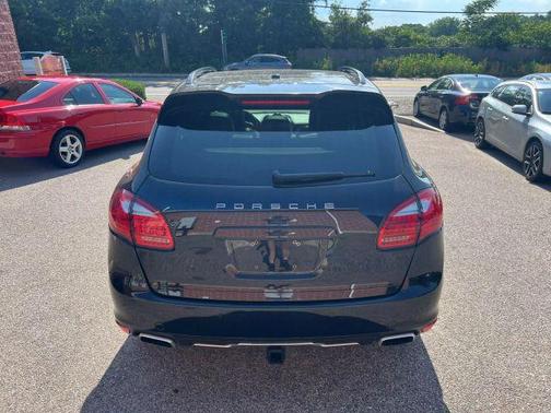 2012 Porsche Cayenne Base