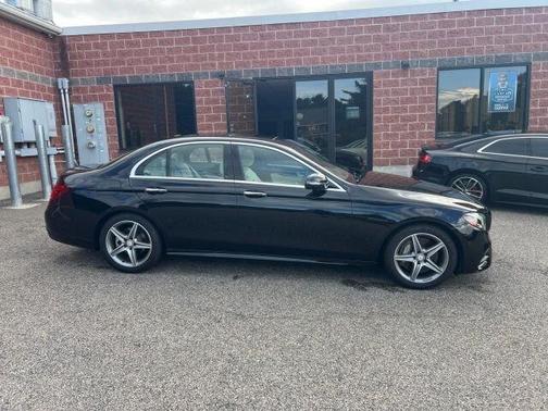 2017 Mercedes-Benz E-Class E 300 4MATIC