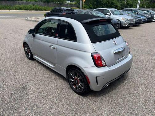 2014 FIAT 500C GQ EDITION