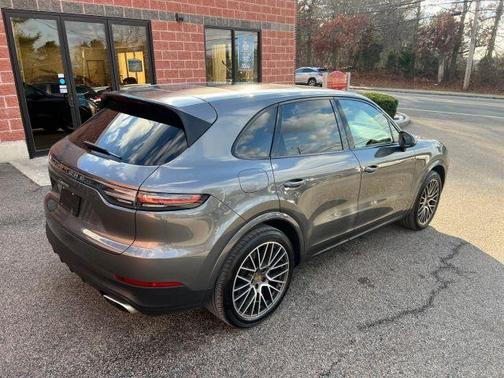 2019 Porsche Cayenne Base