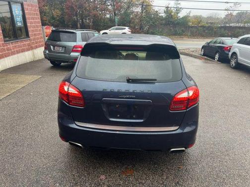 2012 Porsche Cayenne Base
