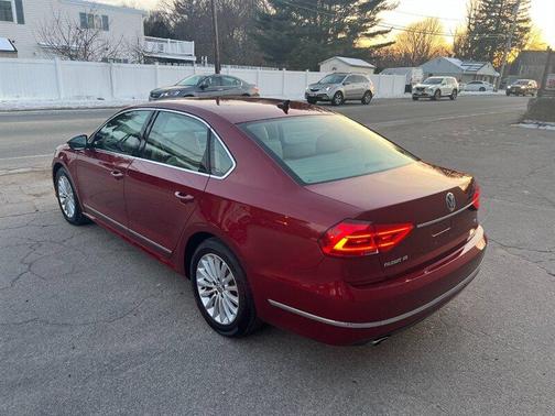 2016 Volkswagen Passat 1.8T SE
