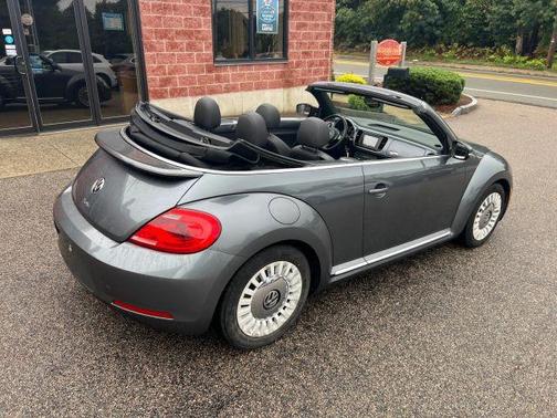 2016 Volkswagen Beetle 1.8T S