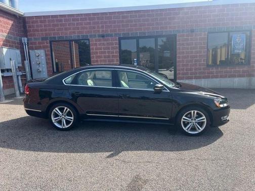 2015 Volkswagen Passat 1.8T Sport