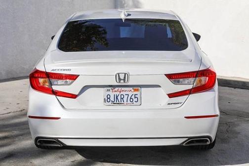 Photo 5 of 25 of 2018 Honda Accord Sport