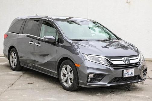 Photo 3 of 26 of 2020 Honda Odyssey EX
