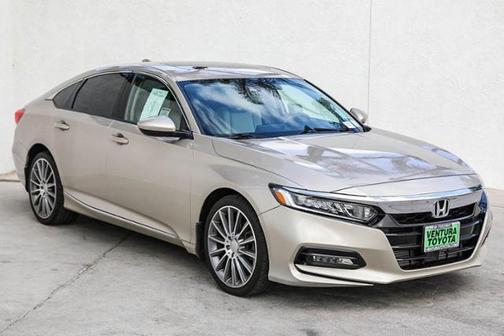 Photo 3 of 25 of 2019 Honda Accord EX
