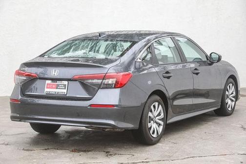Photo 4 of 25 of 2022 Honda Civic LX